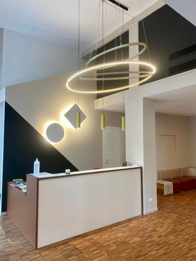 Hotel Meeting Стреза Екстериор снимка